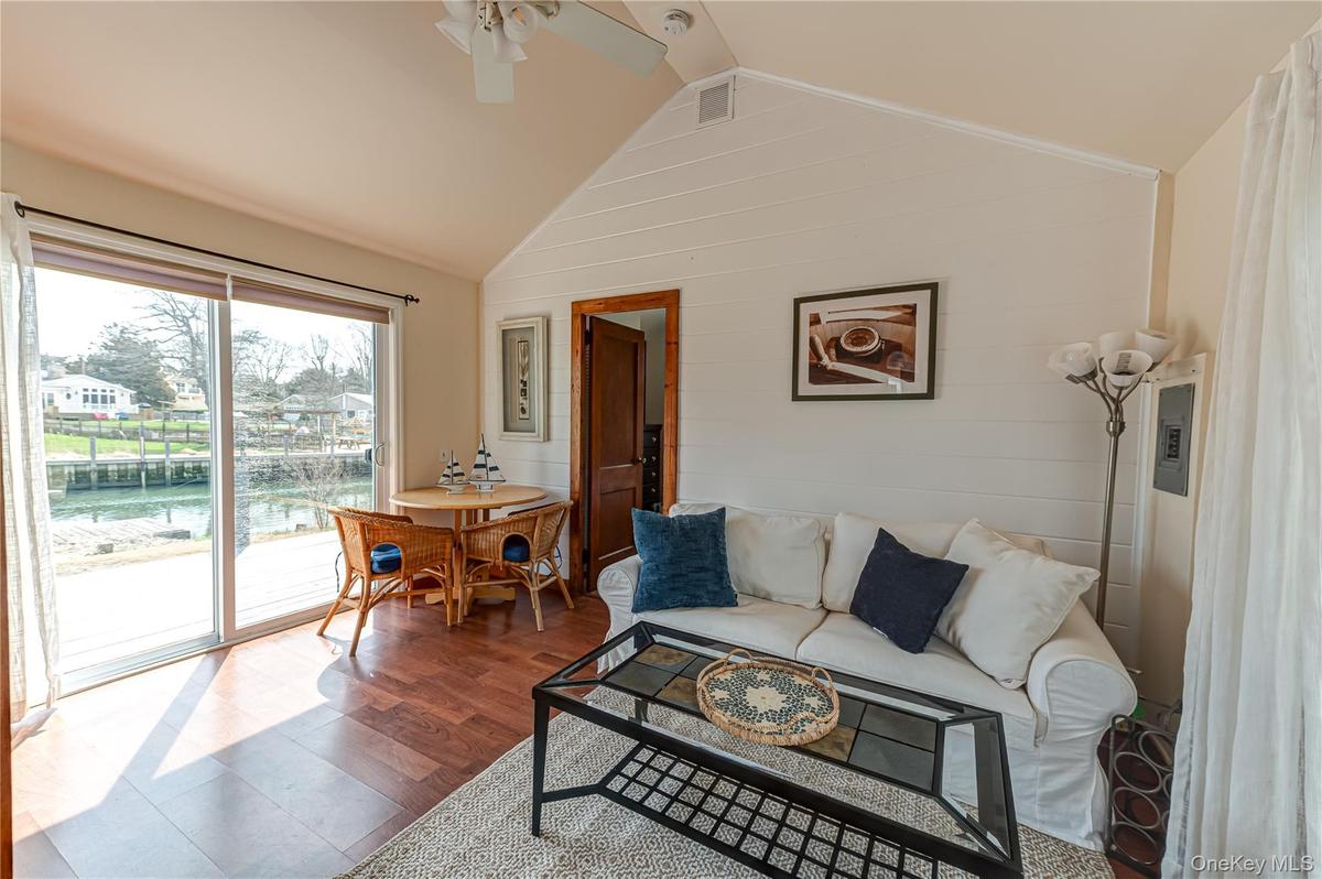 Open concept with bright sunshine and water view