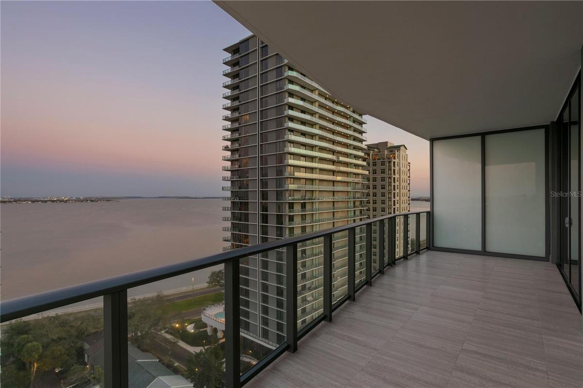 Spectacular southeastern view at twilights