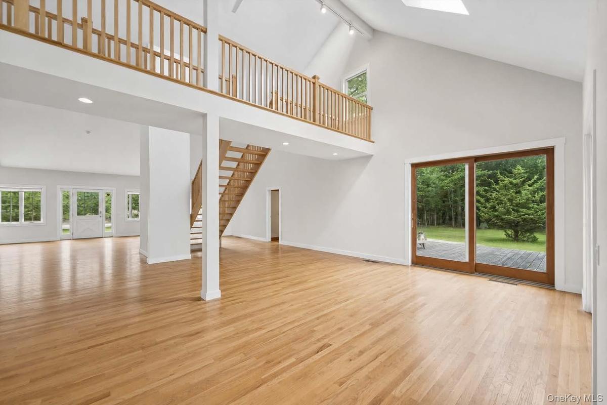 Open floorplan living room
