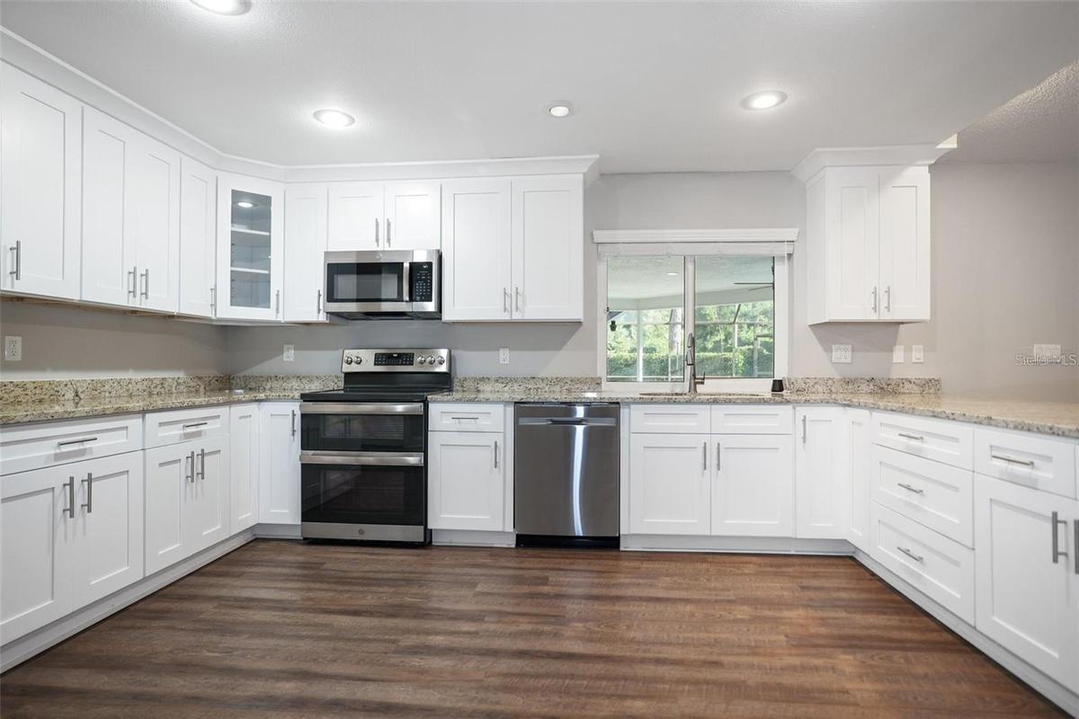 Expansive Granite Counters