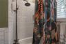 Guest bathroom (downstairs)