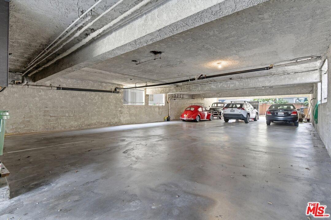 PARKING GARAGE