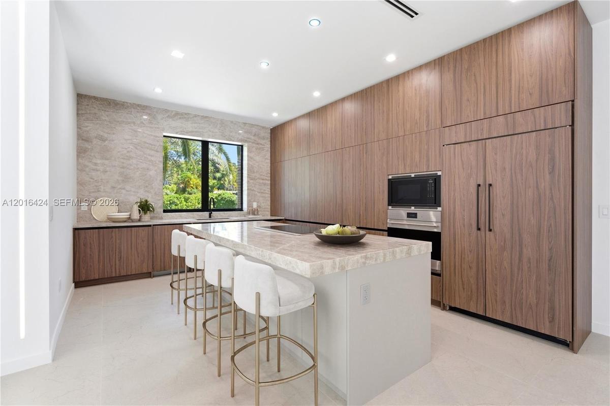 Staged - Kitchen