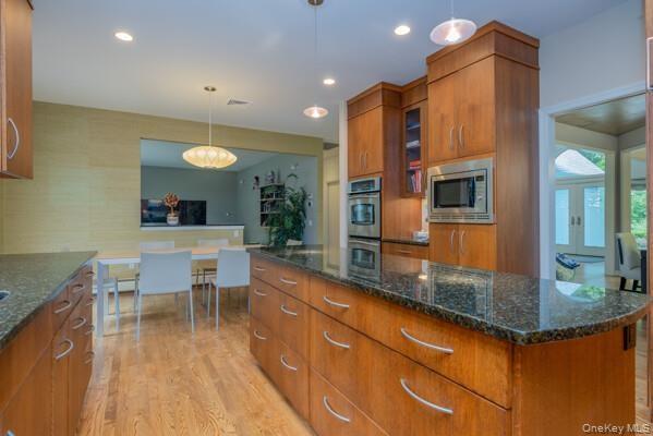 Granite and composite stone counters