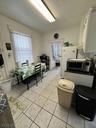 Apt 3 Kitchen (1)