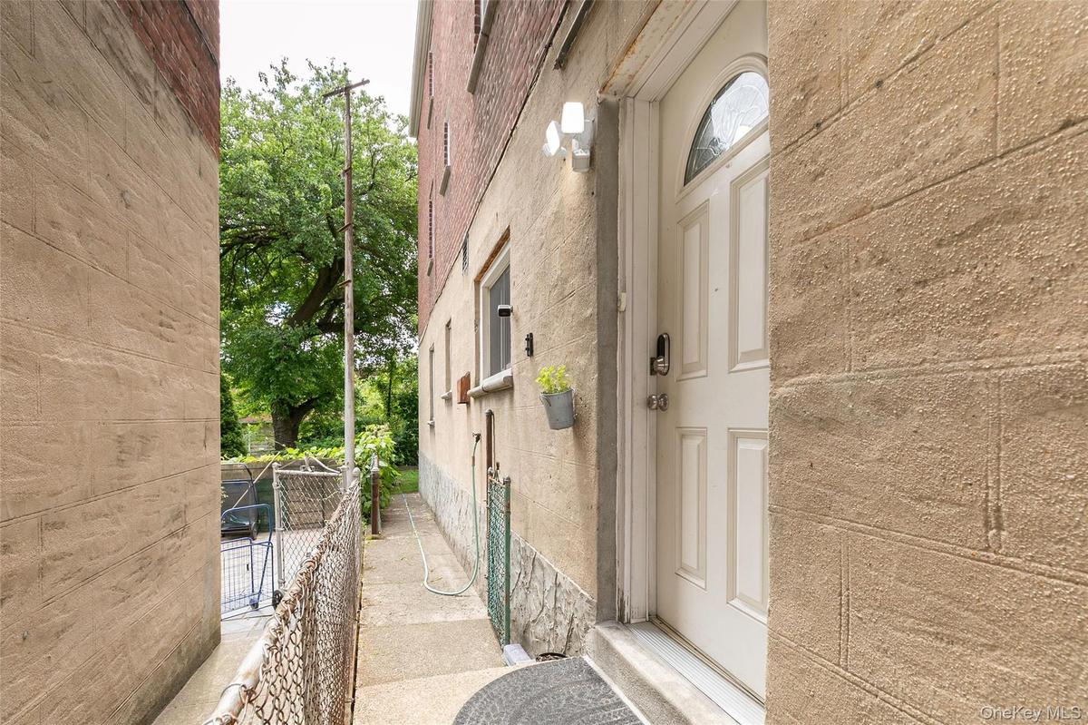 Side entrance to basement