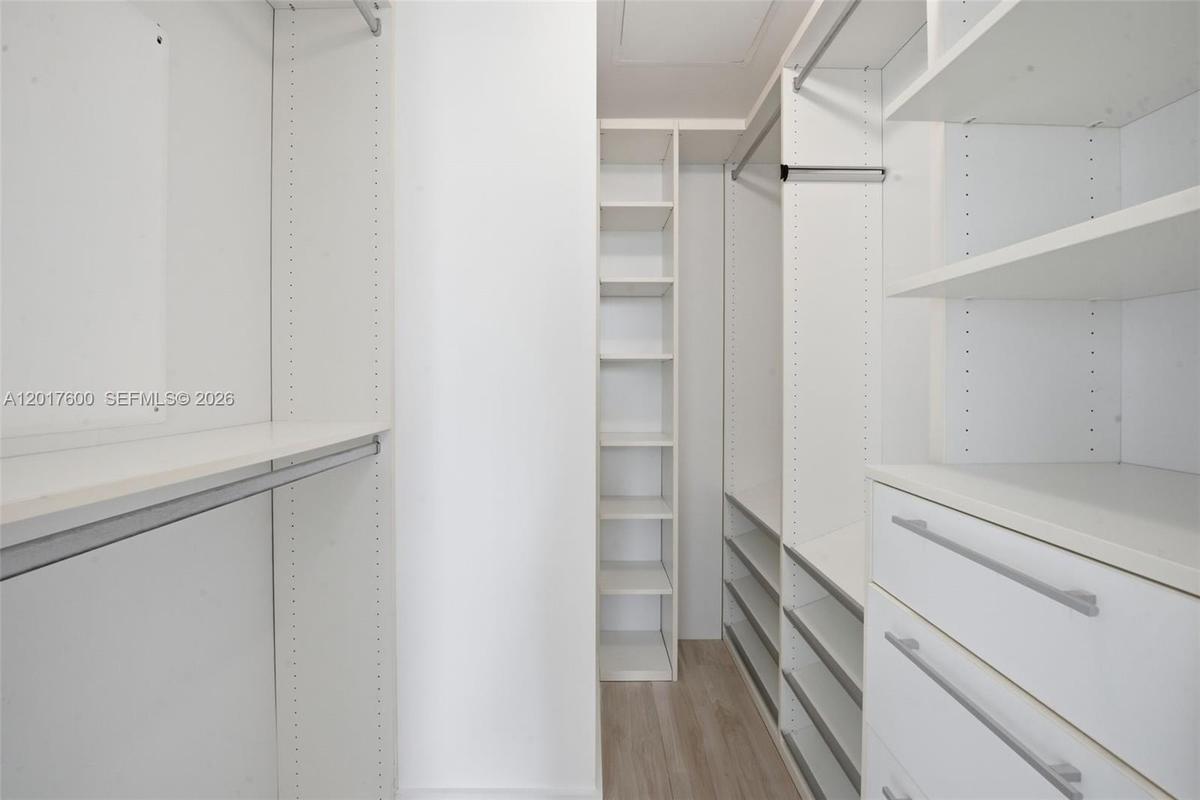 Walk in Closet