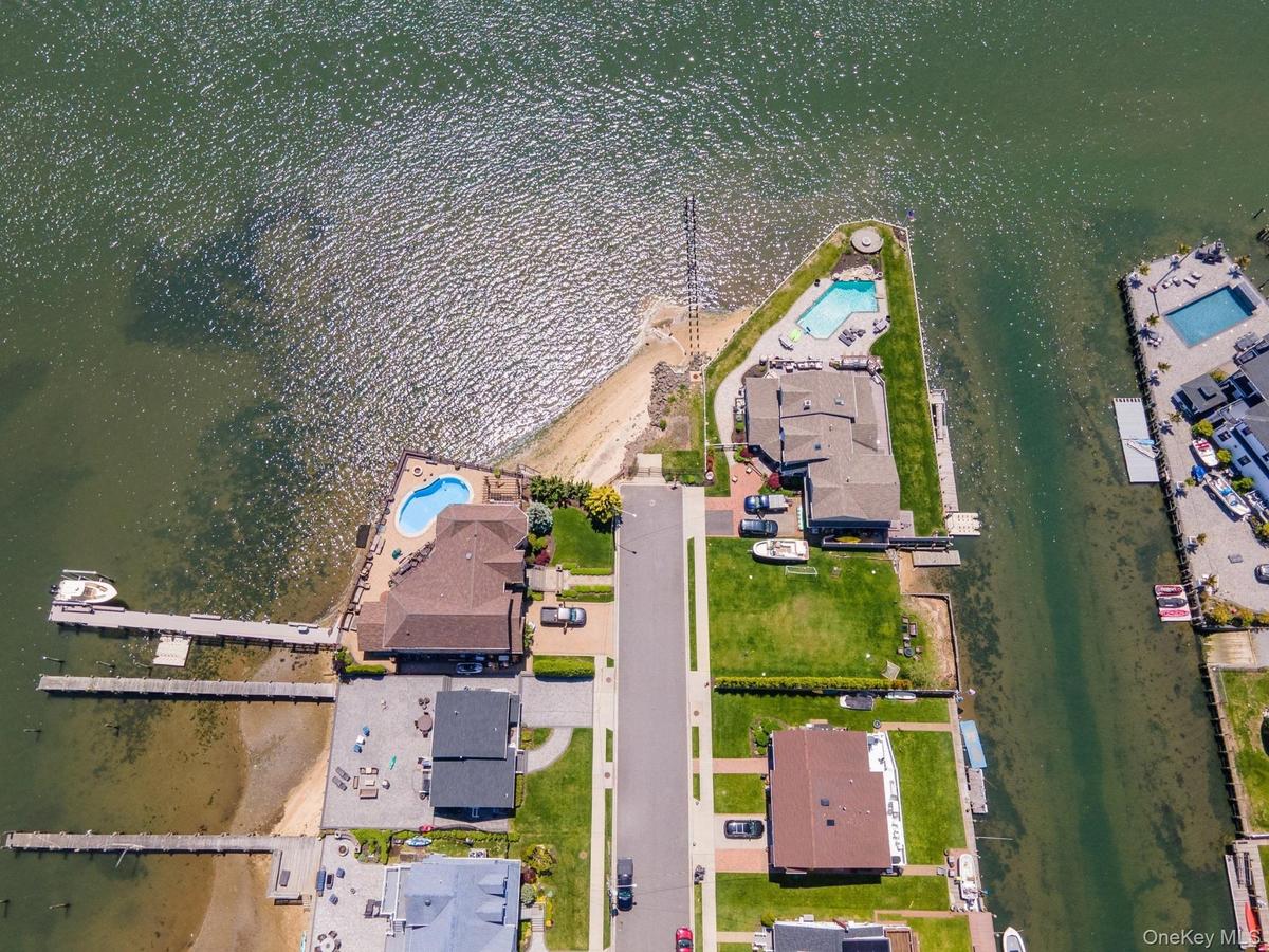 Immediate Water access to open bay and Schmidt Canal in Massapequa