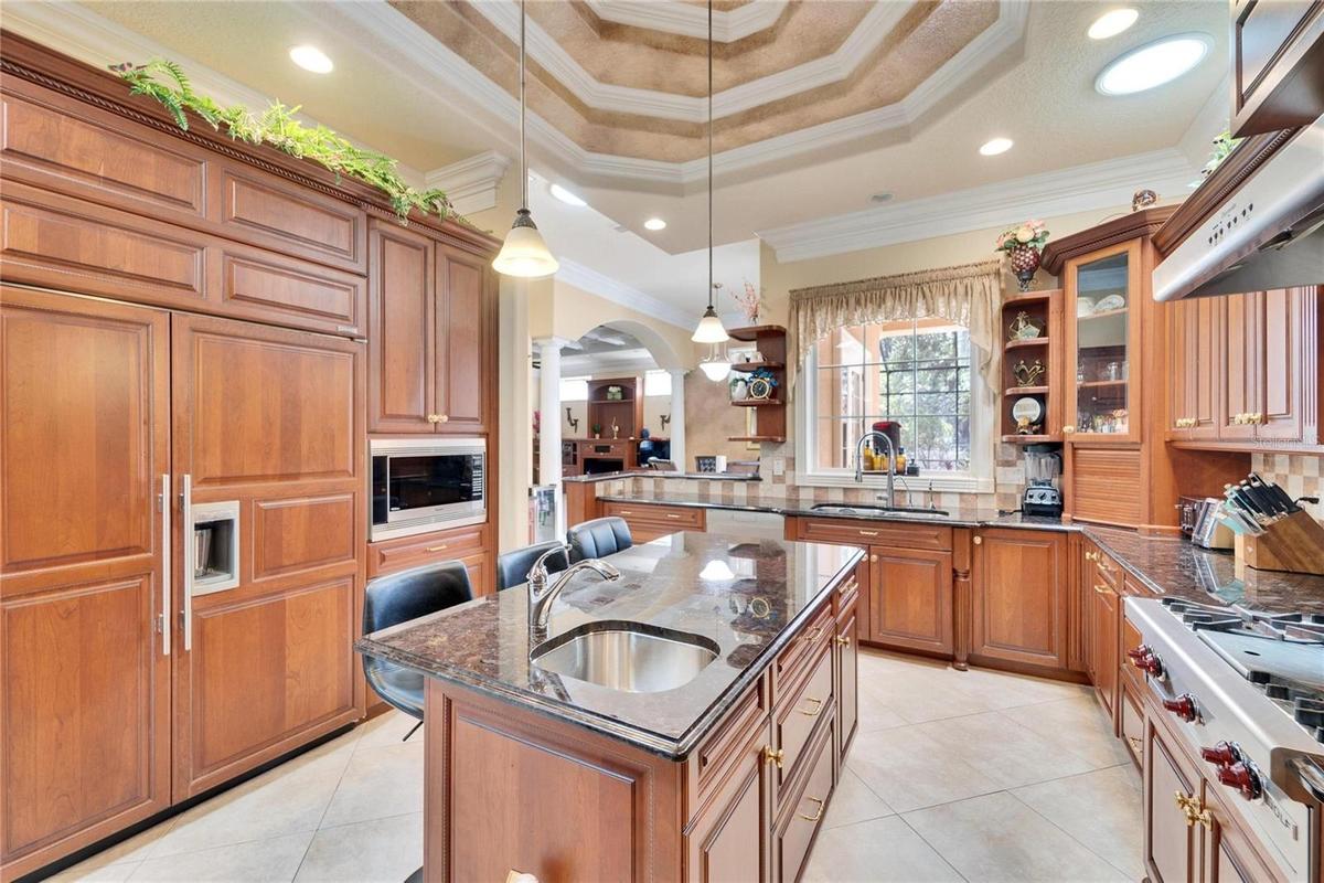 8510 KENTUCKY DERBY DR