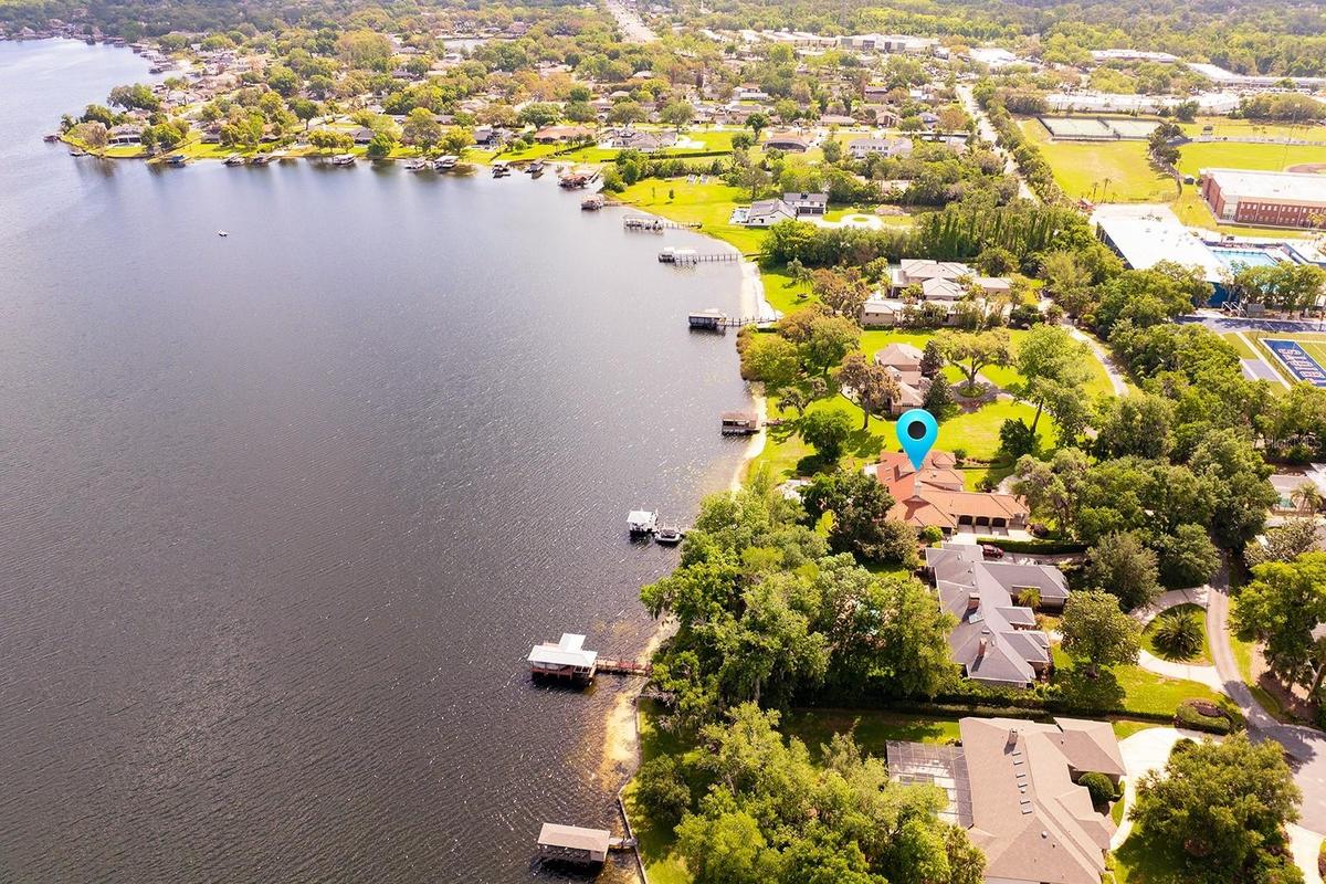 4.08 Acres in desirable Seminole County (1+ acre for residence and entrance)