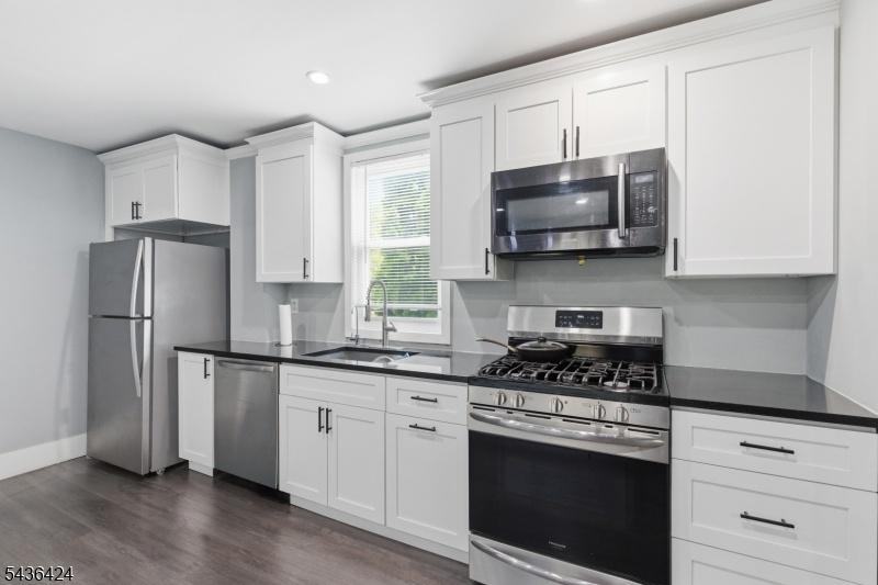 Gourmet Designer Kitchen
