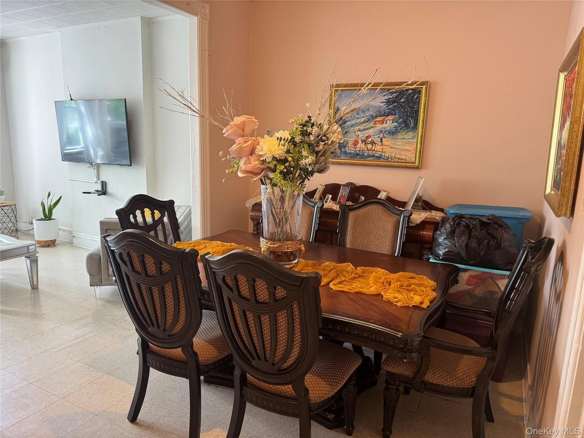 2nd floor apartment