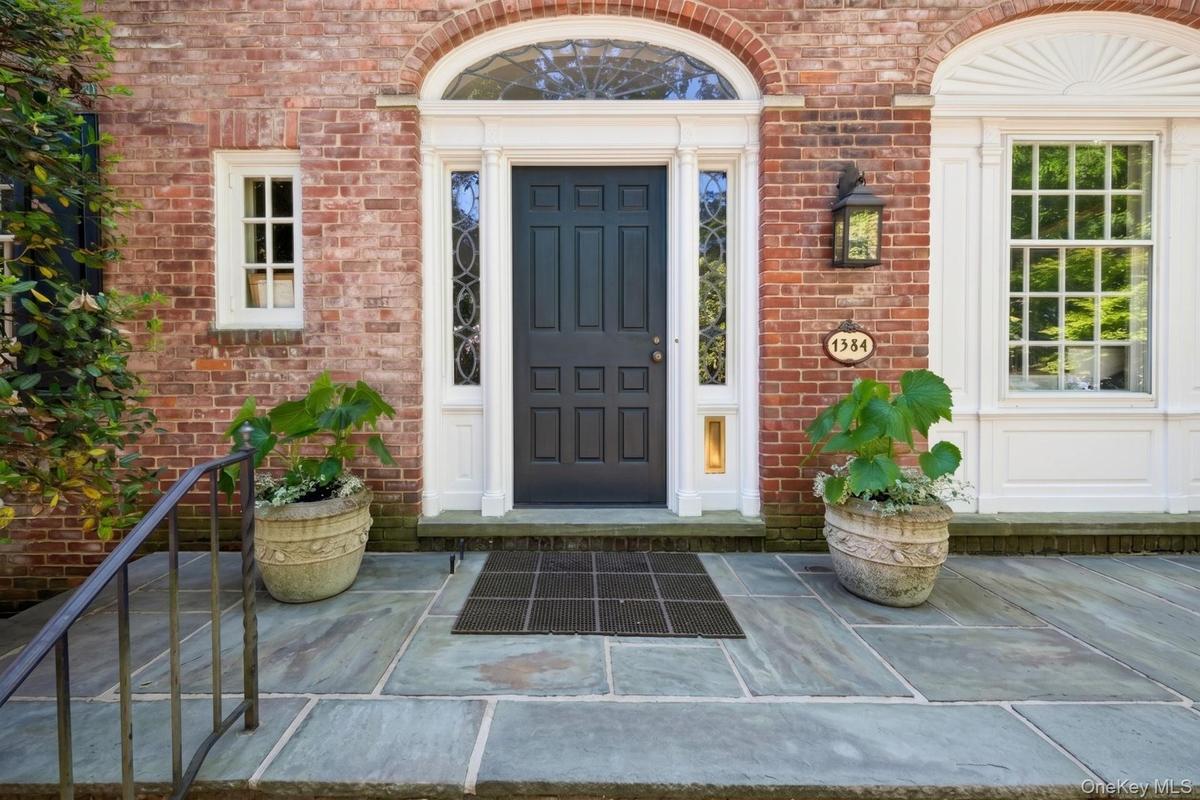 Georgian Front Door detail