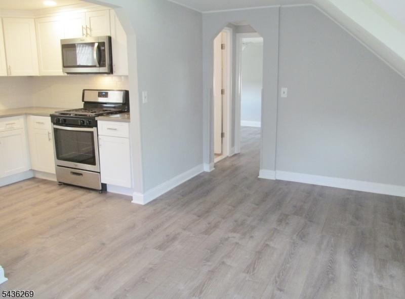 Living Room/Kitchen