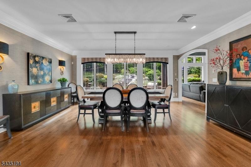 Elegant Dining Room