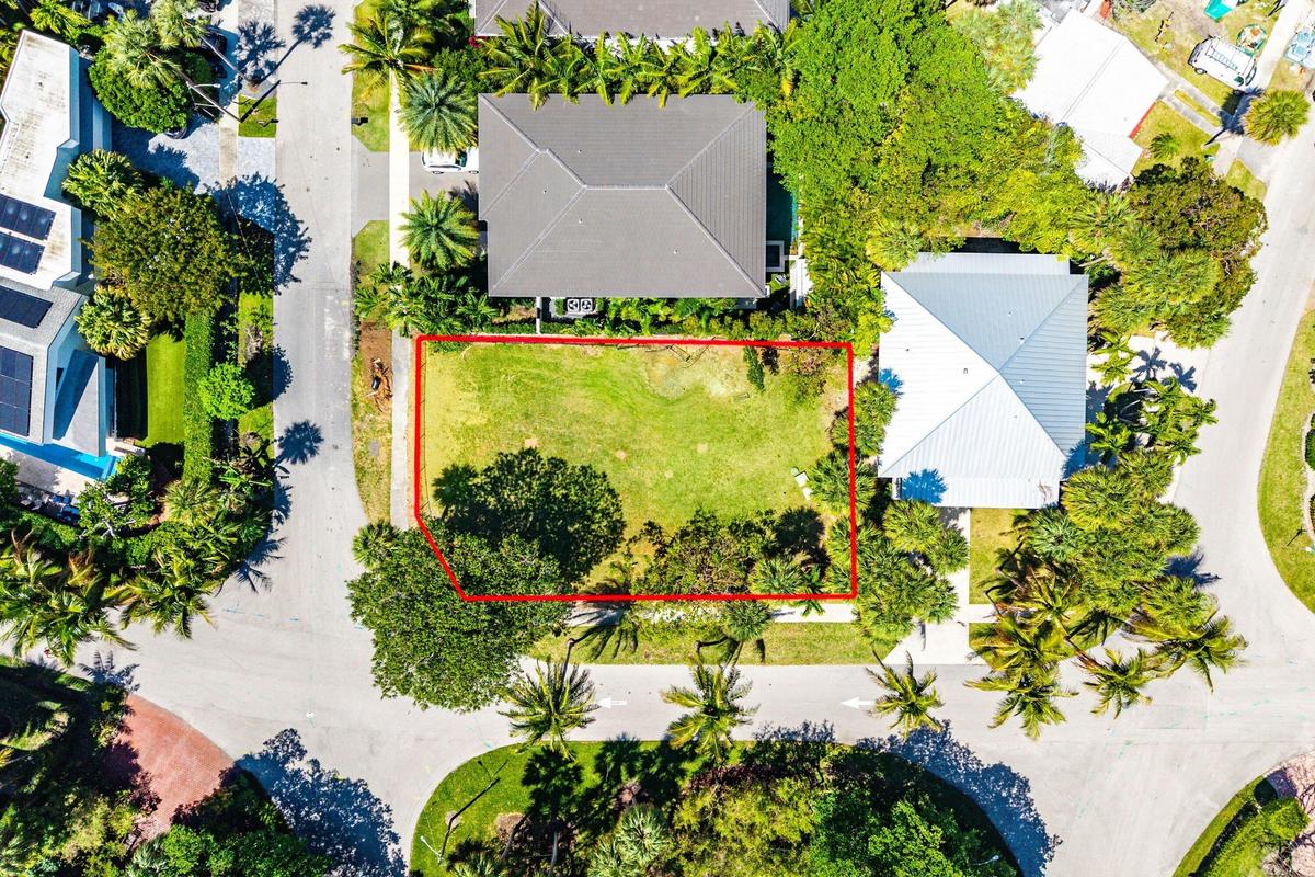 002-799ParkDriveWest-BocaRaton-FL-33432-