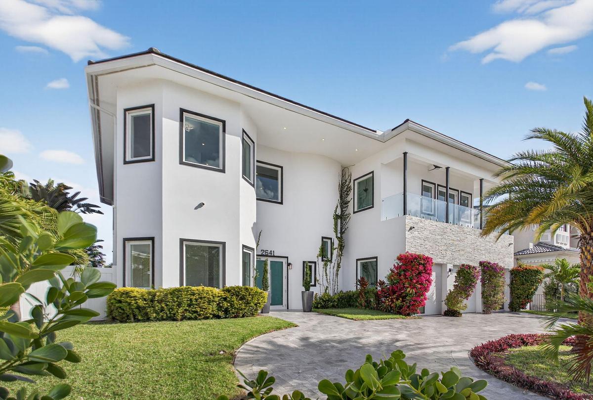 4-web-or-mls-2641-9921