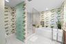 Primary en suite bathroom