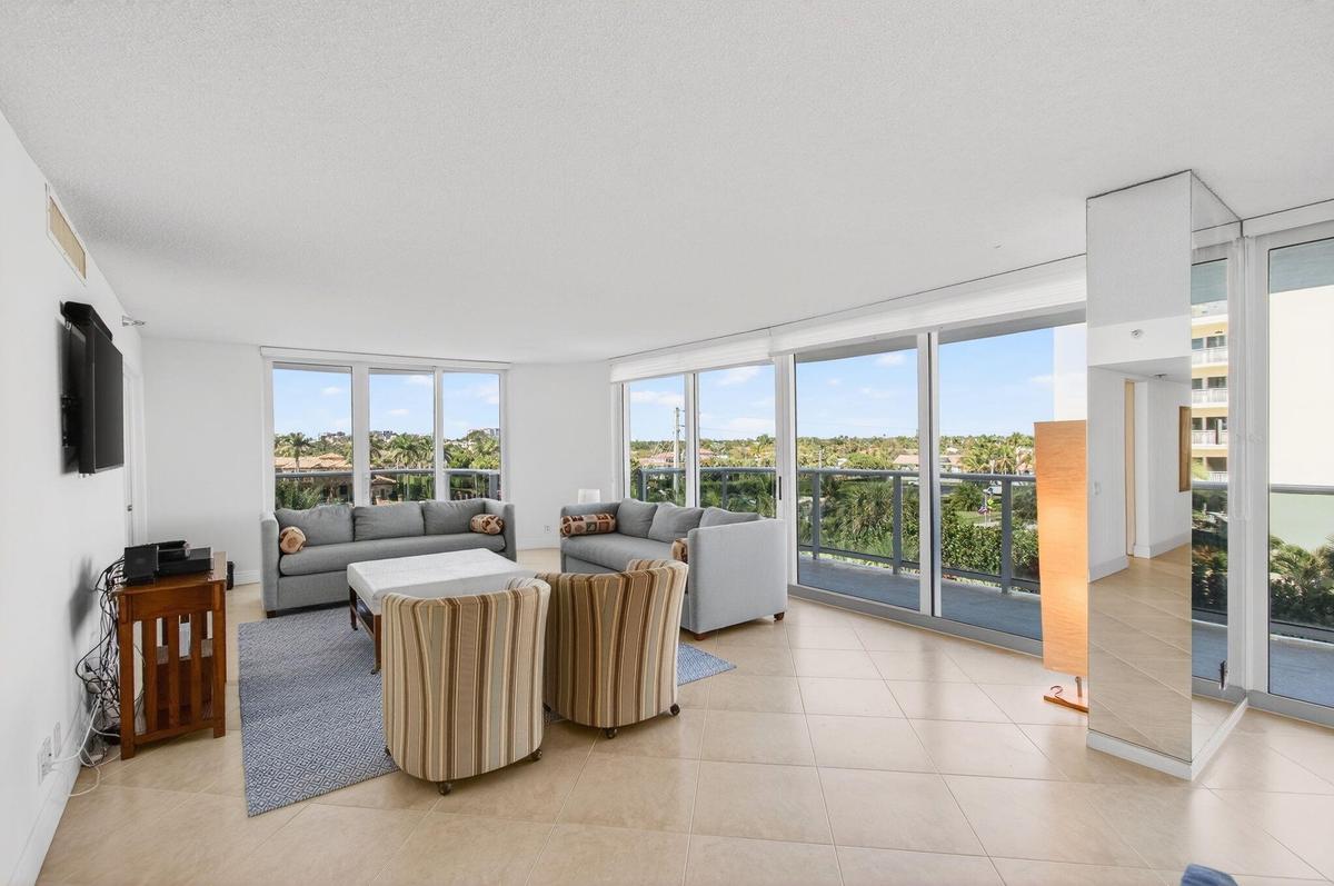 Lots of Natural Light!