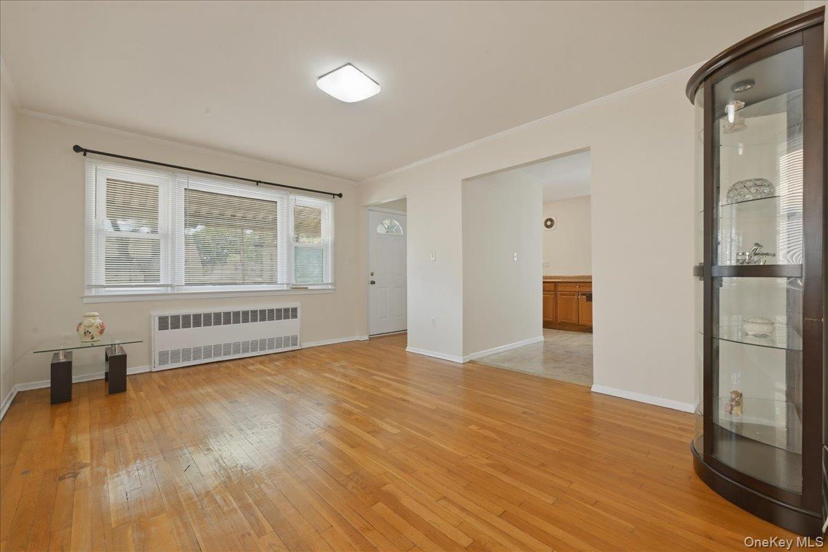 Entryway/Living Room