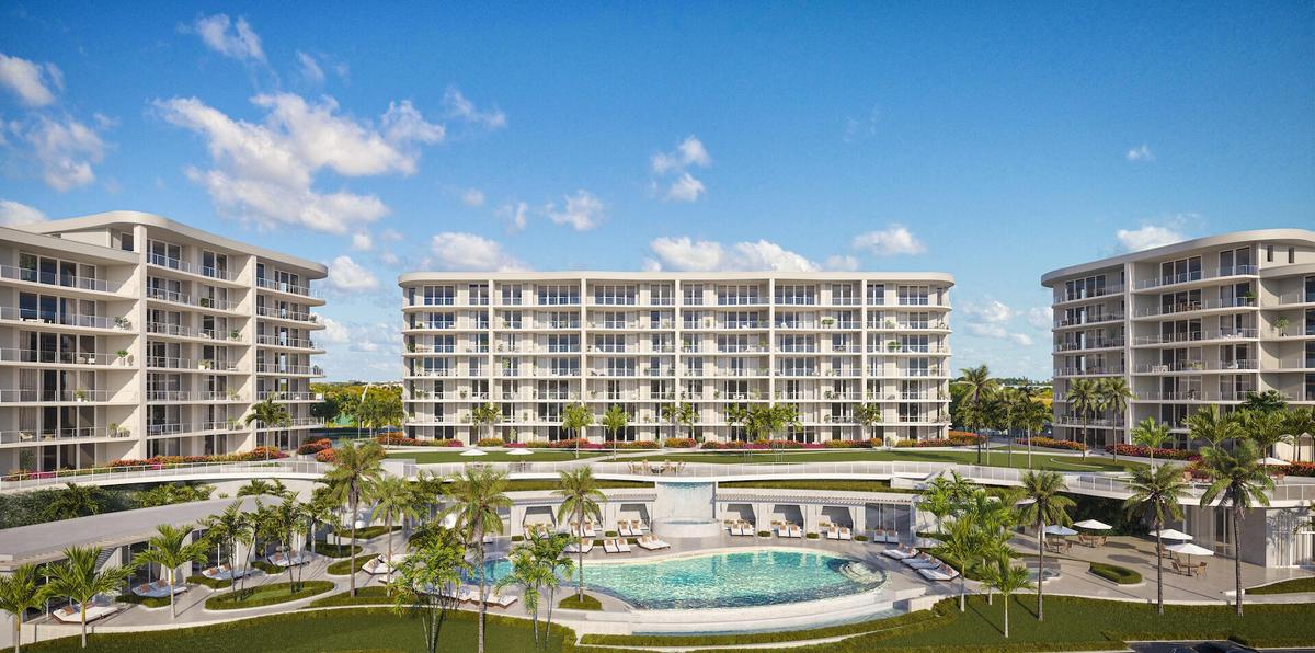 Pool & Amenities