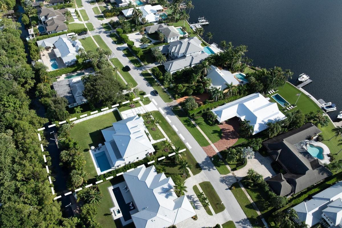 11823 Lake Shore Pl North Palm-large-011