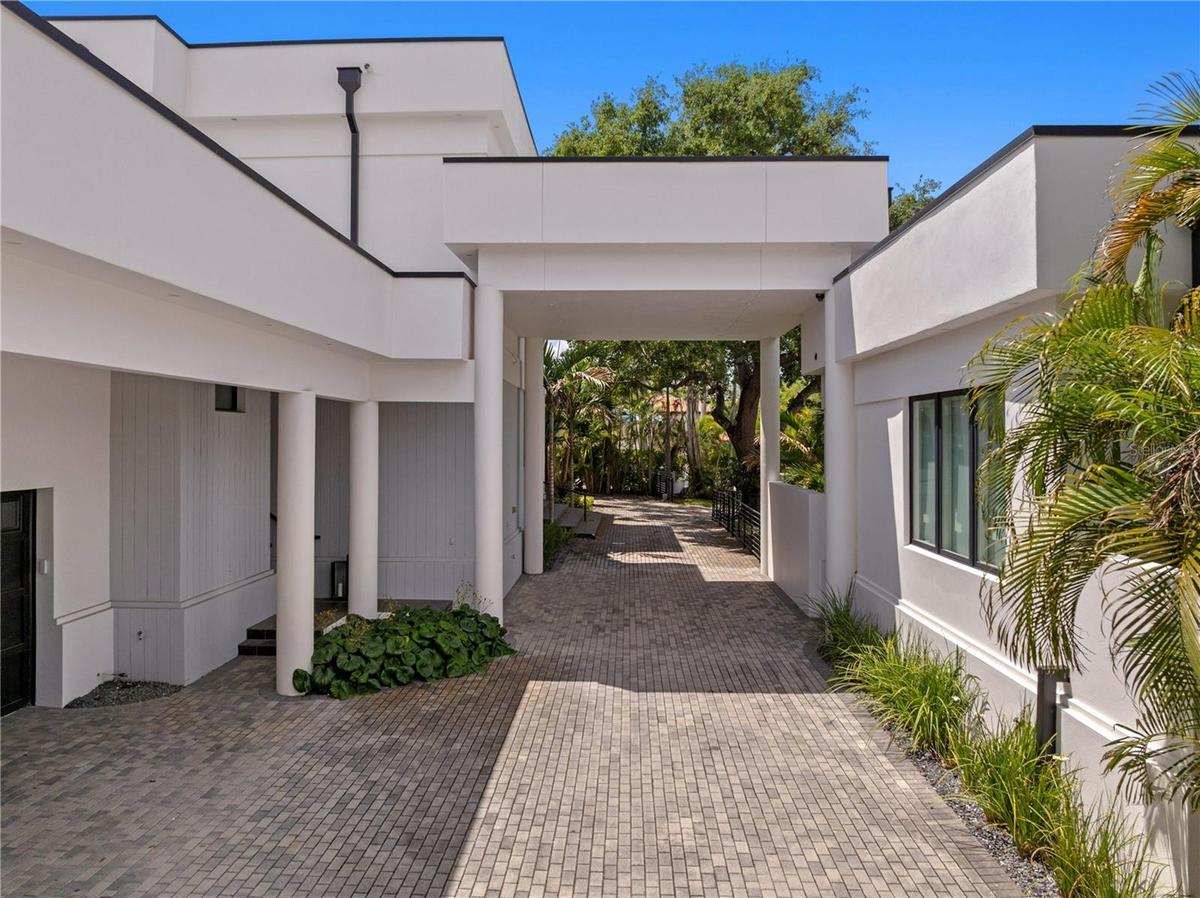 Porte-Cochere Connecting Main House to Guest House
