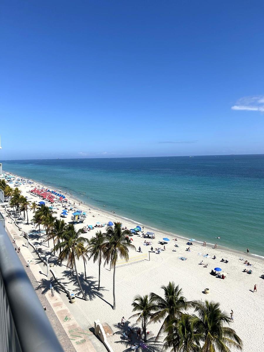 1105 Beachfront view