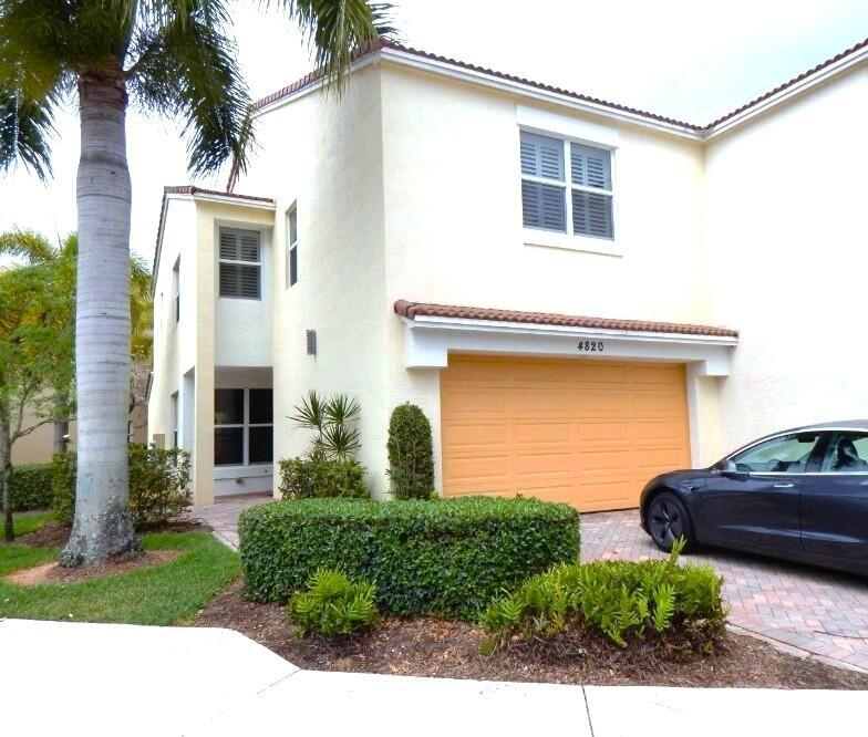 1 4820 driveway pic