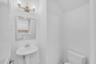 7 Powder Room (1)