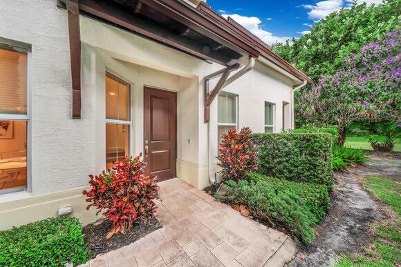 2 Exteriors (3)