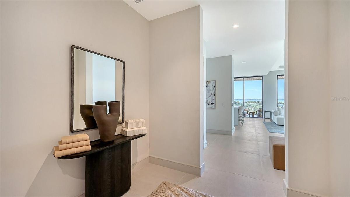 Residence Foyer