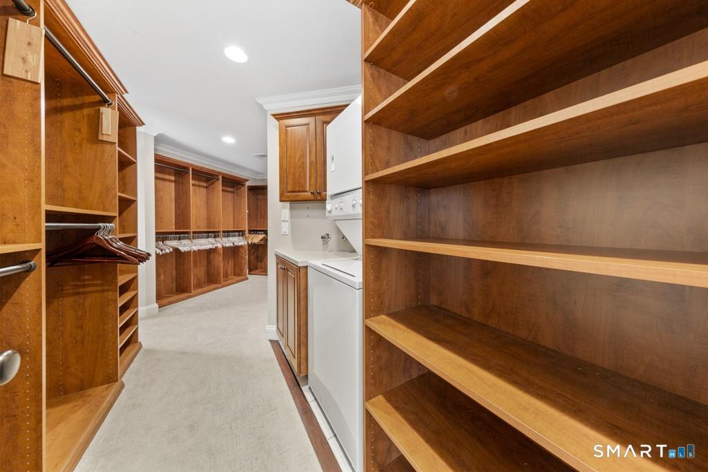Walk In Closet