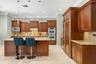 28-web-or-mls-633 NE 20th St, Wilton Man