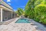 60-web-or-mls-633 NE 20th St, Wilton Man