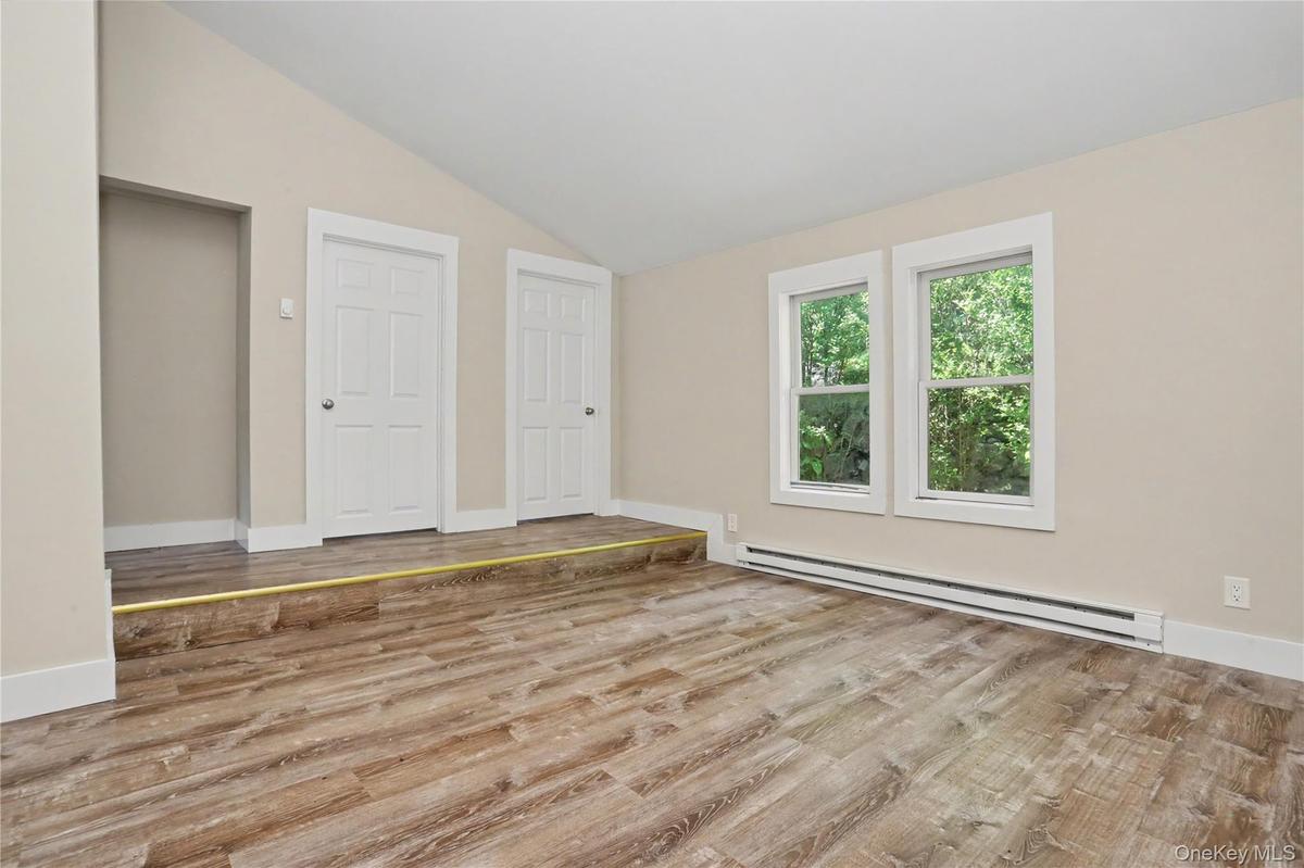 2 BR apartment living room