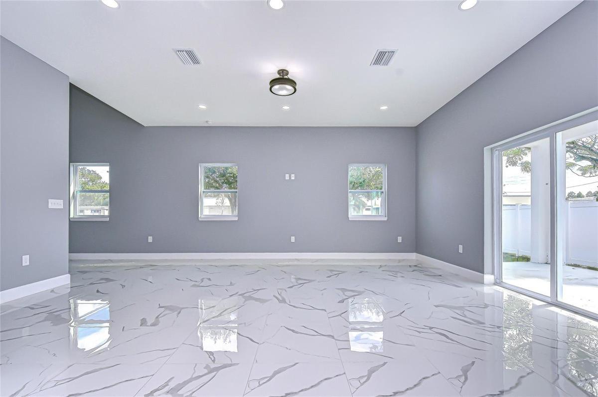 Living Room similar finishes to photo