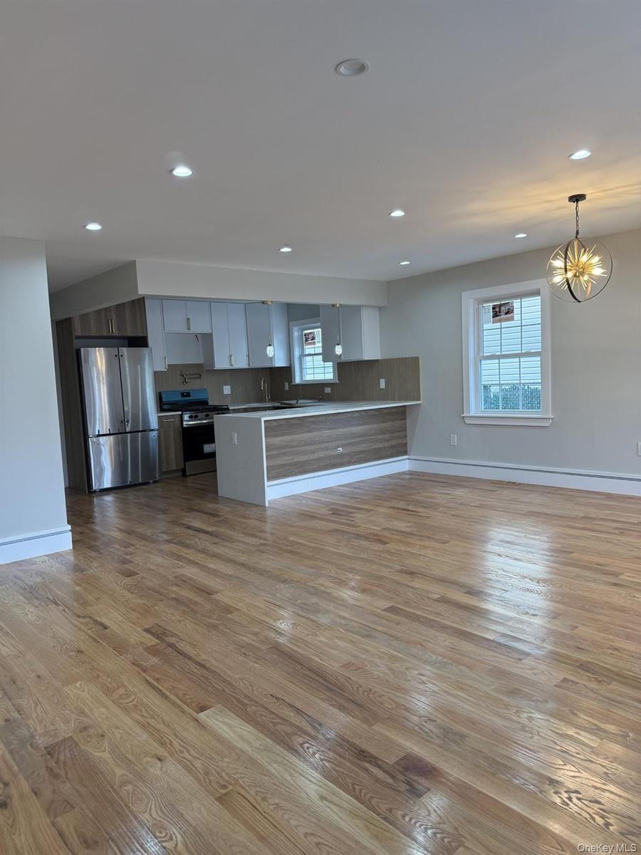 1ST UNIT-1ST FLOOR