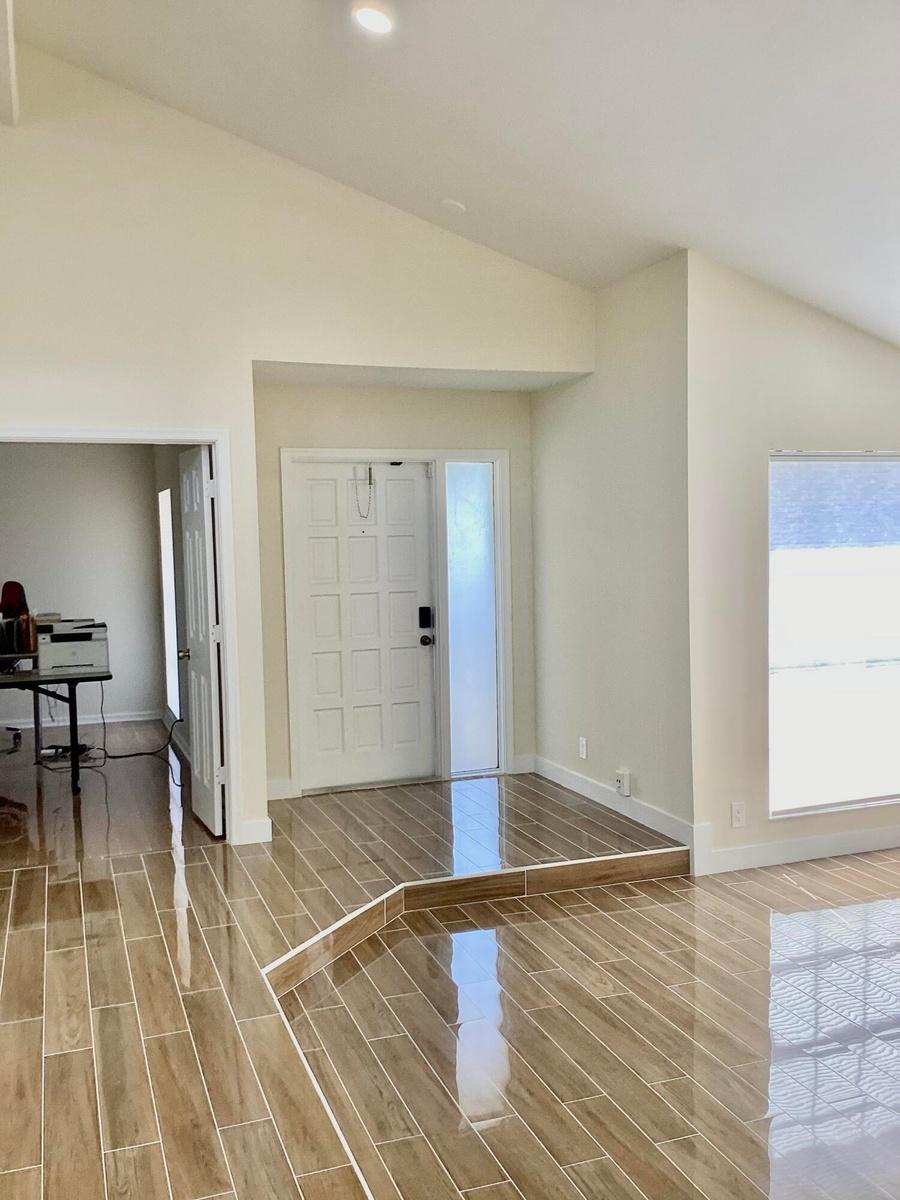 ENTRY LIVING AREA