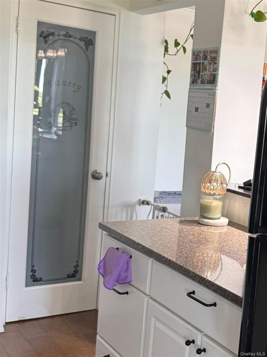 KITCHEN WITH A WALK IN PANTRY