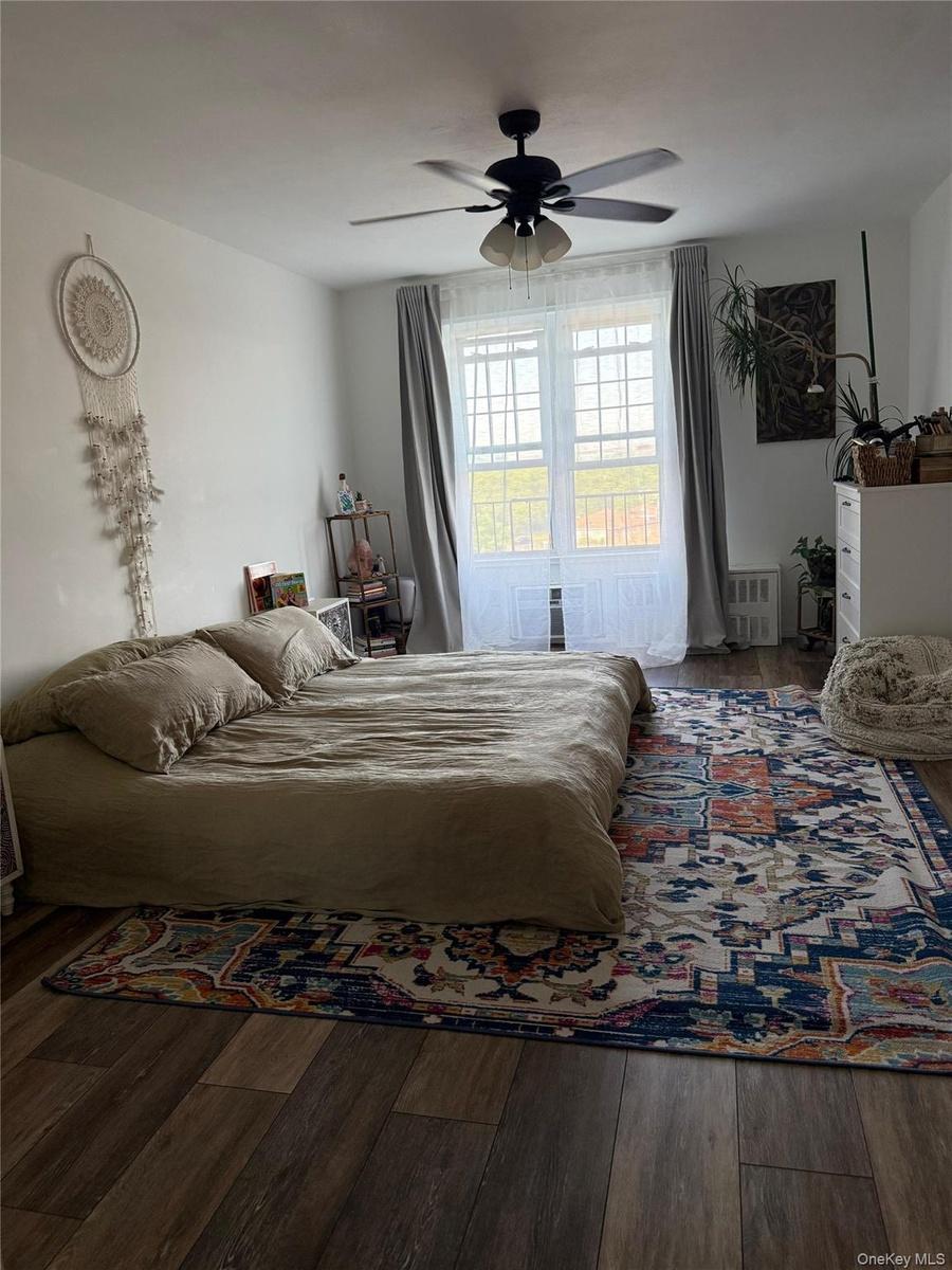 MASTER BEDROOM WITH WALK IN CLOSET