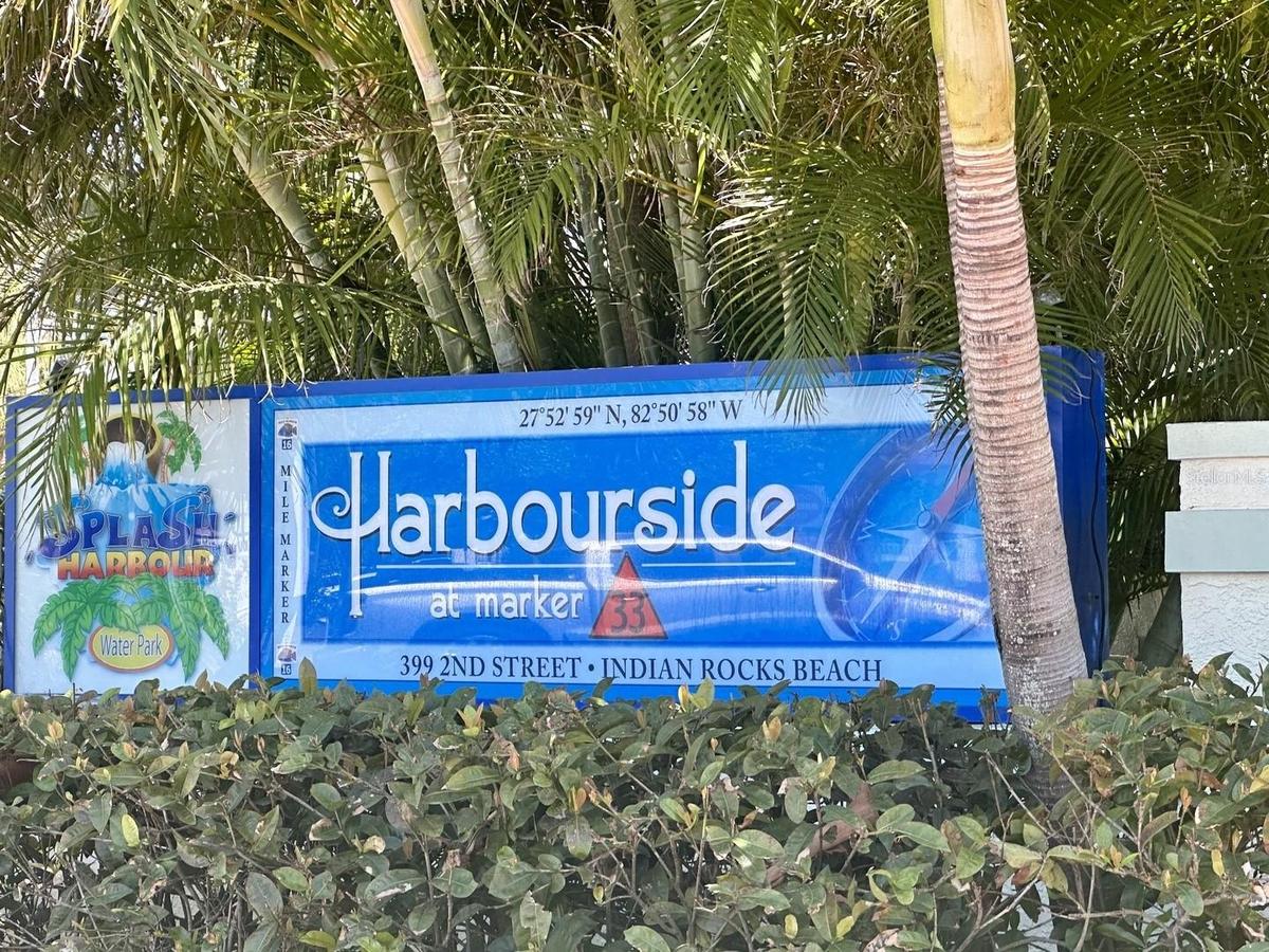 Front entrance of Harbourside