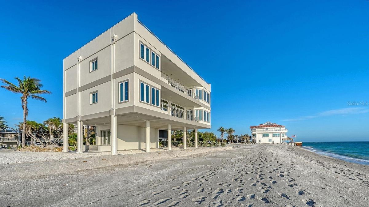 Half acre beachfront estate