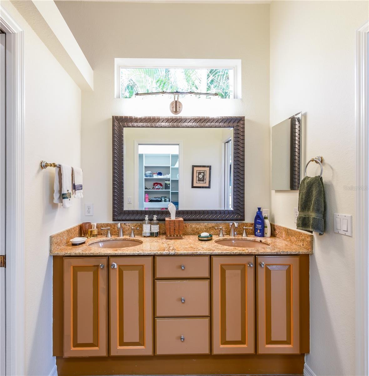 Double vanity sinks in primary bathroom