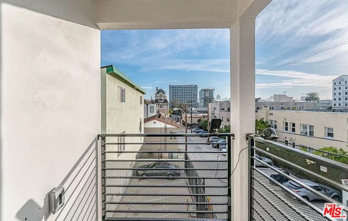 Primary bedroom's balcony