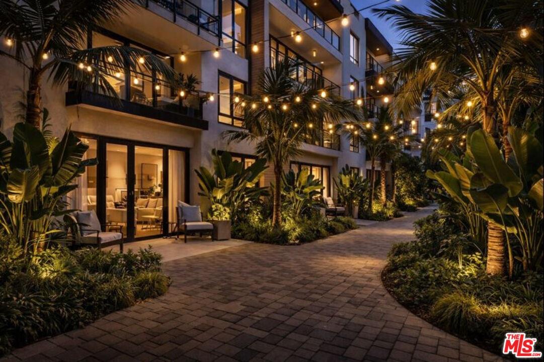 Artist's Rendering - Courtyard