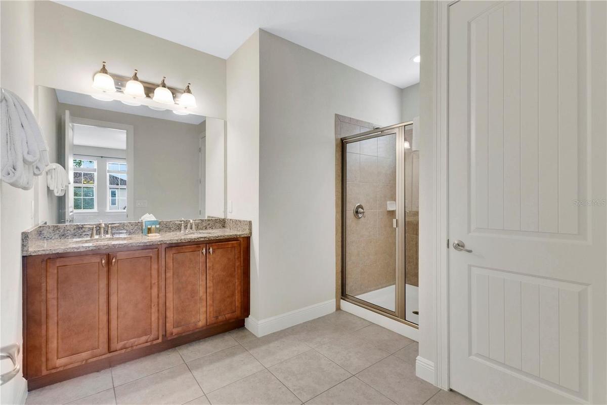 En-Suite Bathroom