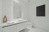 Unit 823 - 24 Guest 1:2 bath