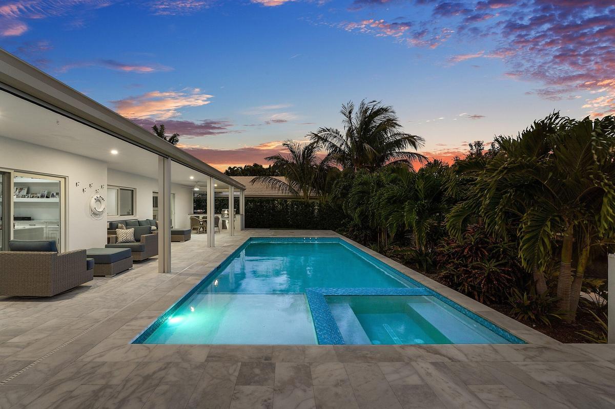 072-800HollyLane-BocaRaton-FL-33486-SMAL