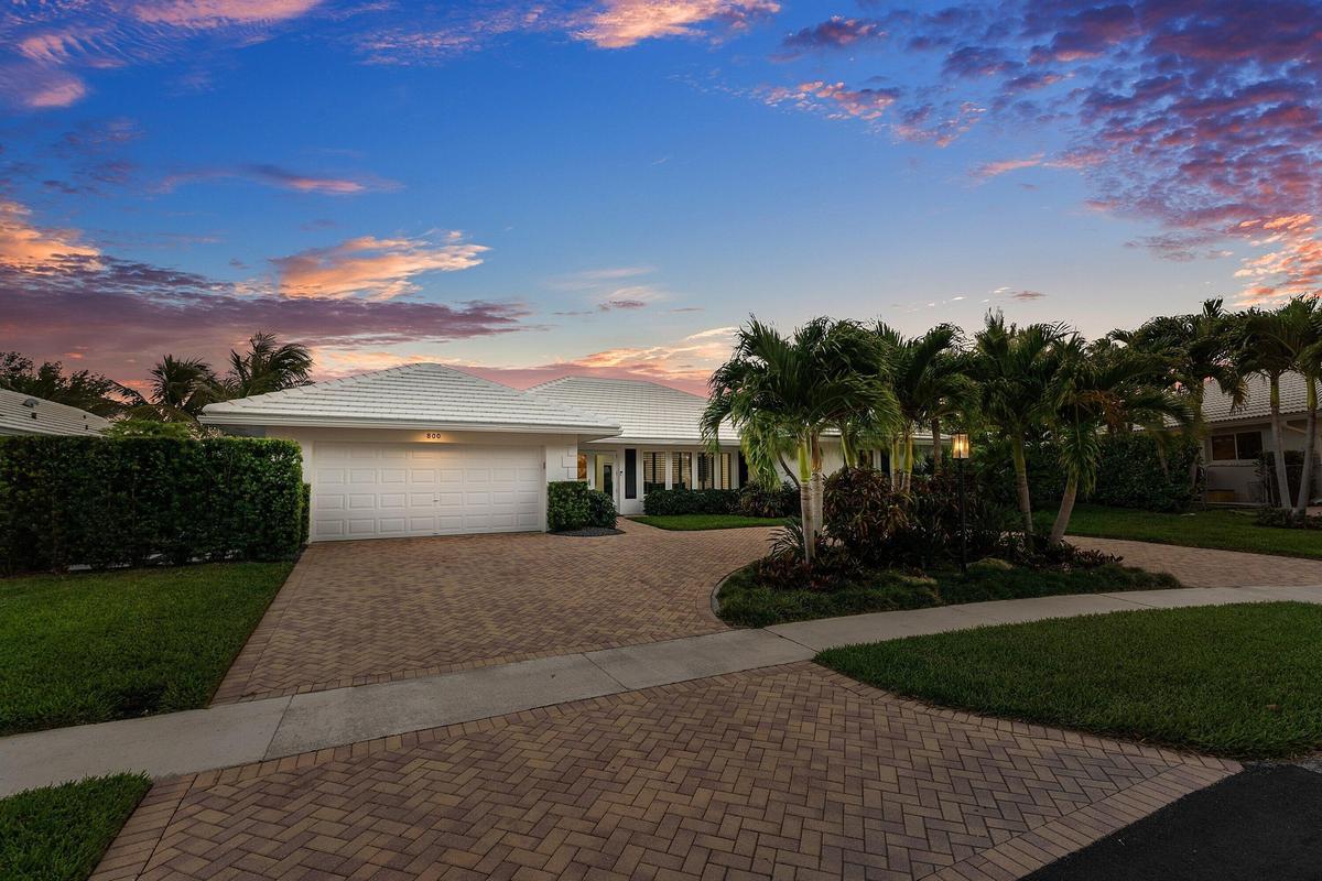066-800HollyLane-BocaRaton-FL-33486-SMAL